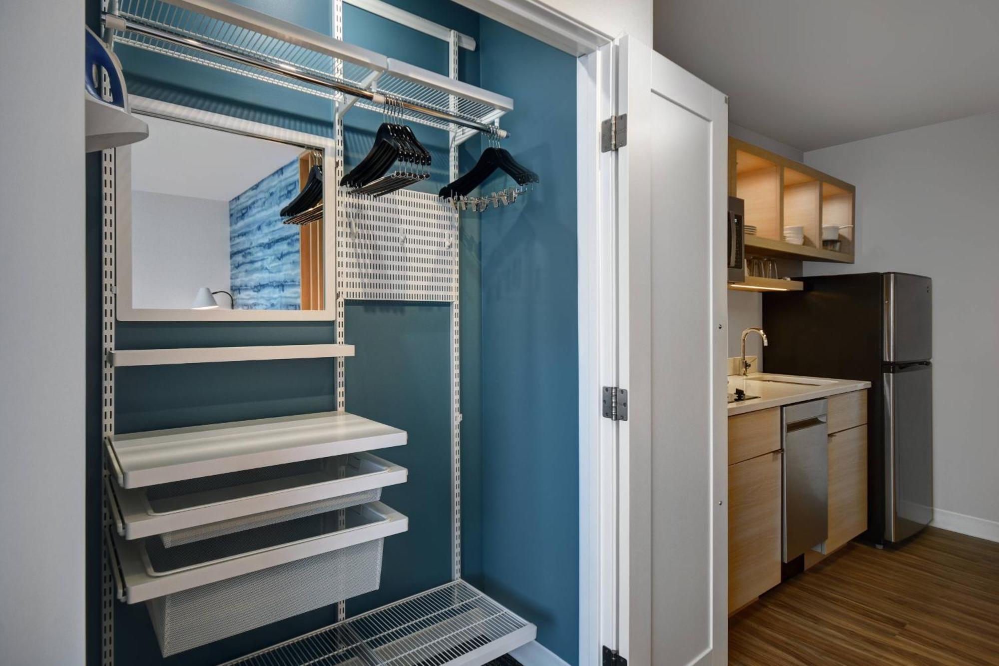 Towneplace Suites By Marriott Fall River Westport Bagian luar foto