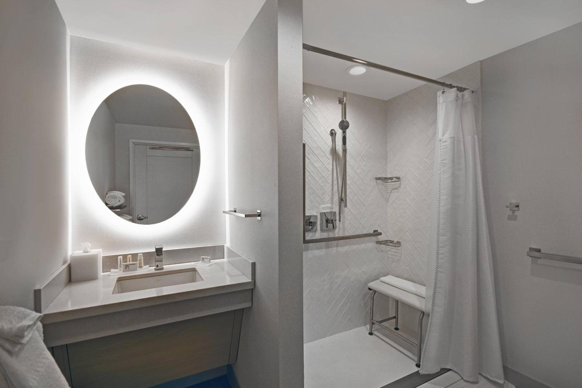 Towneplace Suites By Marriott Fall River Westport Bagian luar foto